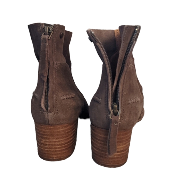Ugg Bandara Suede Bootie in Mysterious - Picture 5 of 9